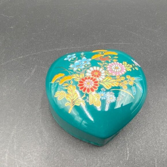 Teal Hand Painted Floral Heart Porcelain Trinket Box Made in Japan - Picture 10 of 10